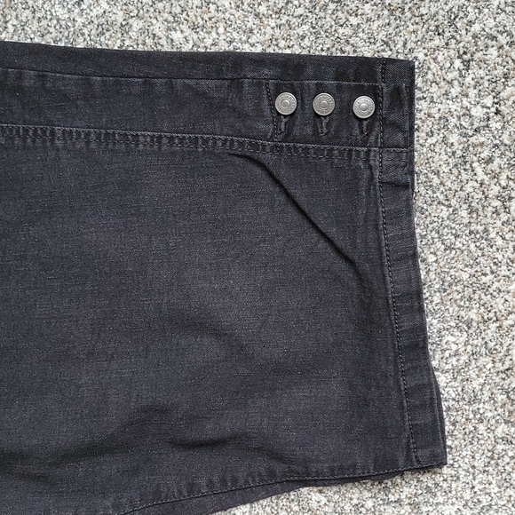 Gloria Vanderbilt Black Capris !!! - Picture 5 of 8